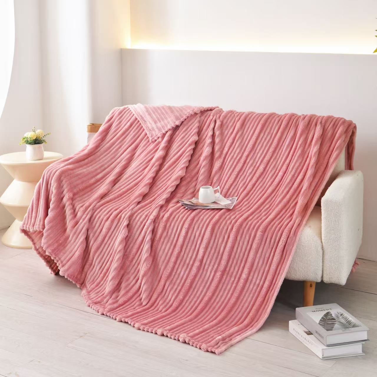 Plush Flunnel Throw